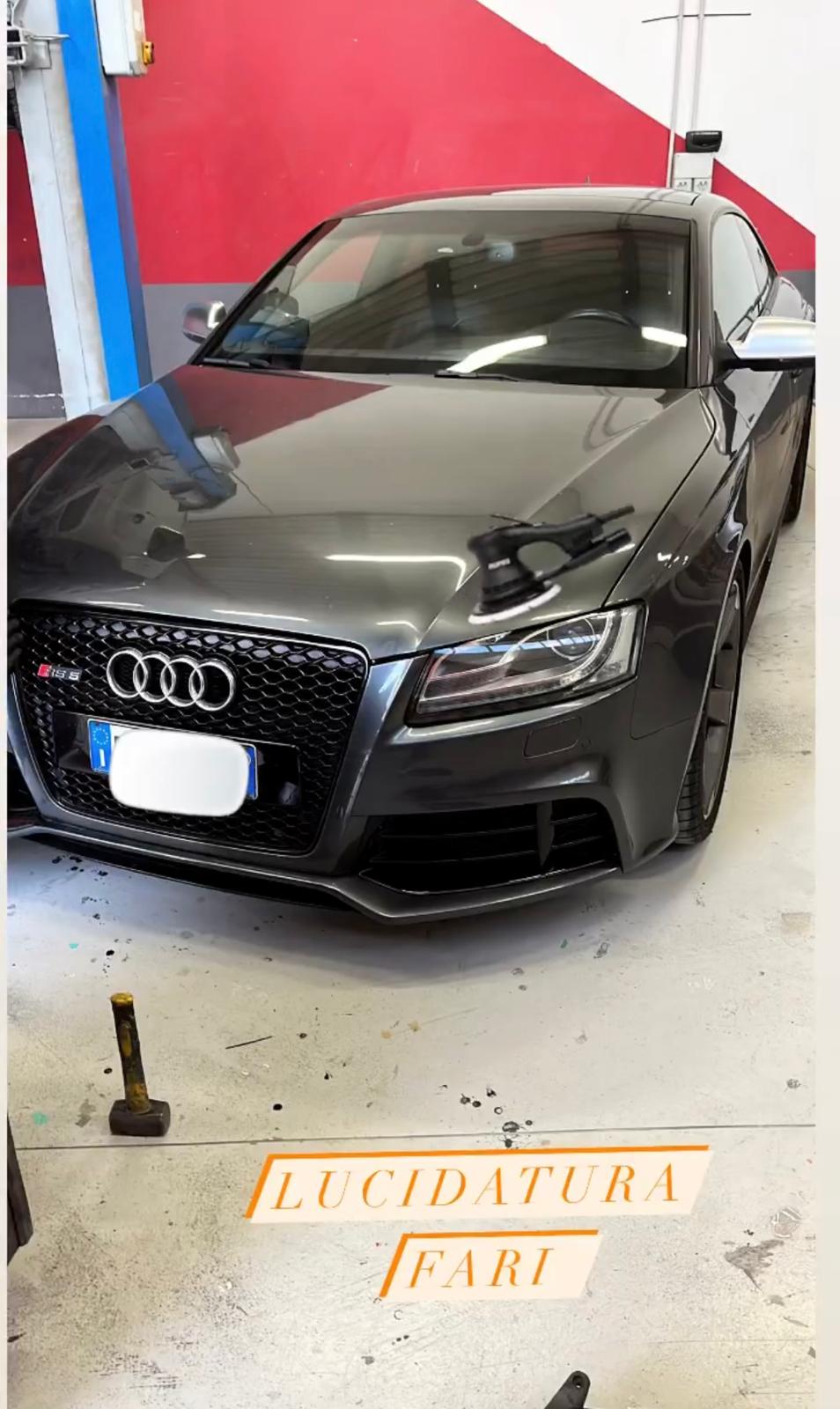 Lavoro professionale di riparazione auto 3